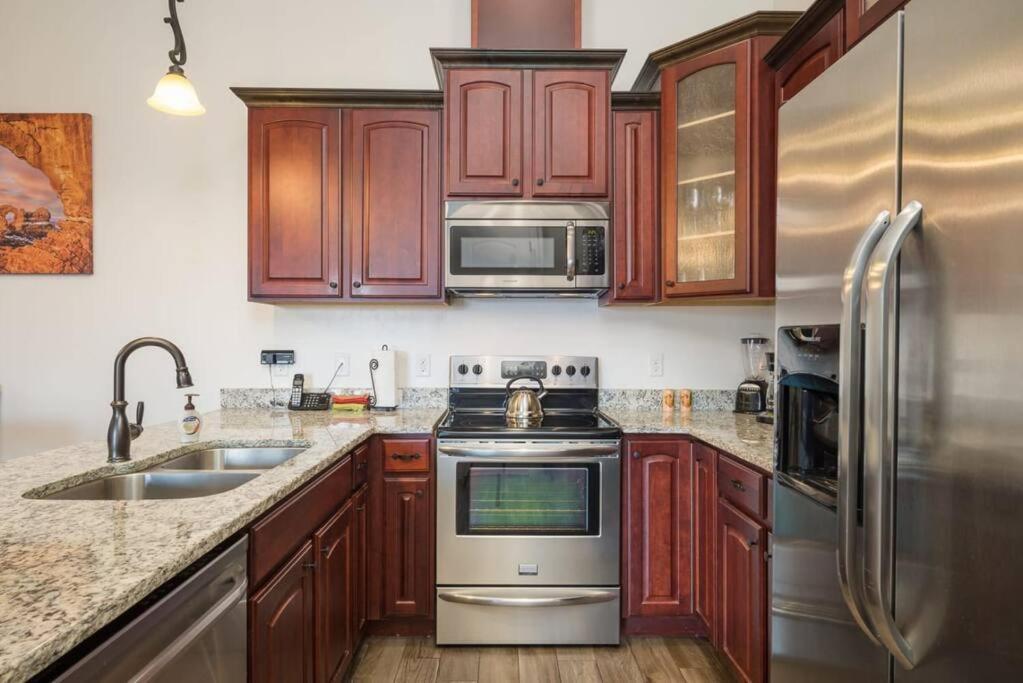 Luxury Downtown Rental - La Dolce Vita Villa #3 Moab Dış mekan fotoğraf